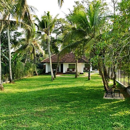 Paadam By The Backwaters Kumarakom Exterior foto
